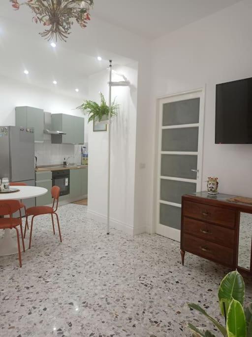 La Casa Di Madhu Apartamento Catânia Exterior foto